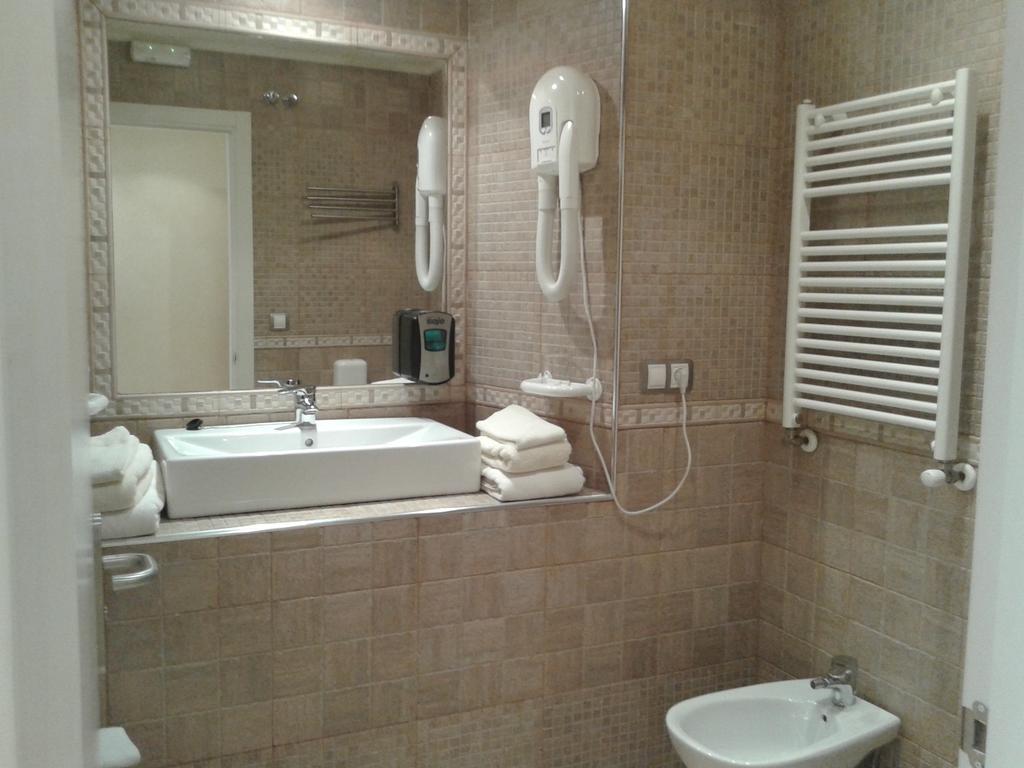 موتريكو Hotel Zumalabe الغرفة الصورة